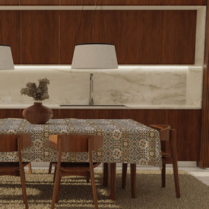 Tovaglia felpata cerata IDROREPELLENTE a fantasia maiolica grigia